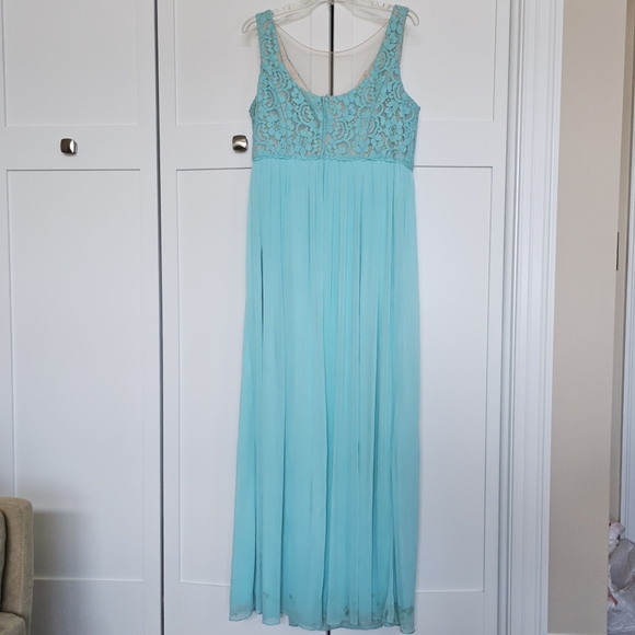 illusion v-neck lace and mesh gown size 16 - Picture 3 of 14